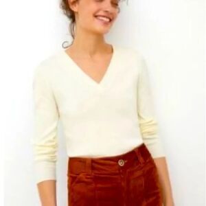 Maeve Thea vneck sweater 